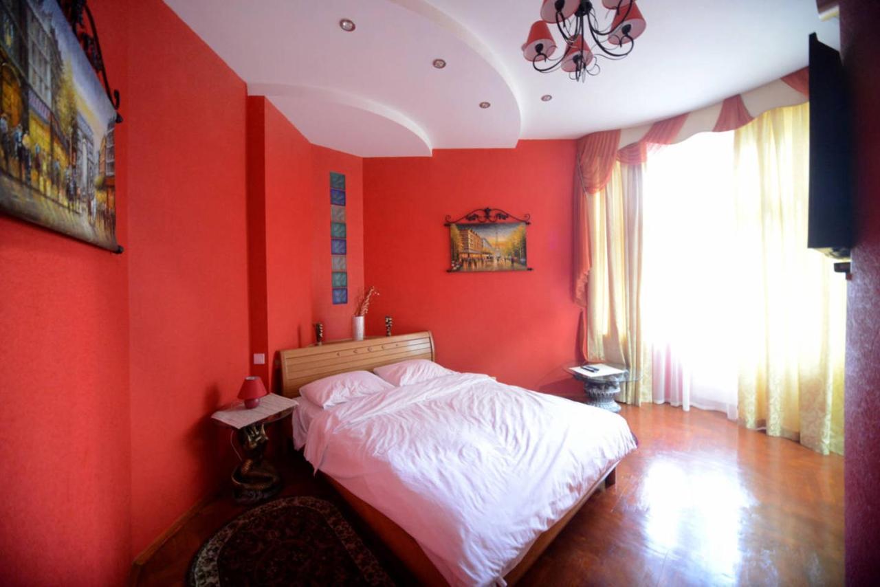 Chekhov Apartment Kiev Buitenkant foto